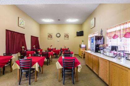 Quality Inn Scottsbluff - image 5