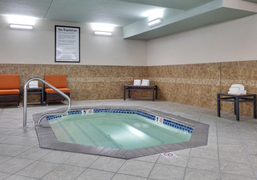 Holiday Inn Express Scottsbluff - Gering an IHG Hotel - image 6