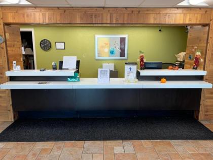 Americas Best Value Inn Scottsbluff - image 2