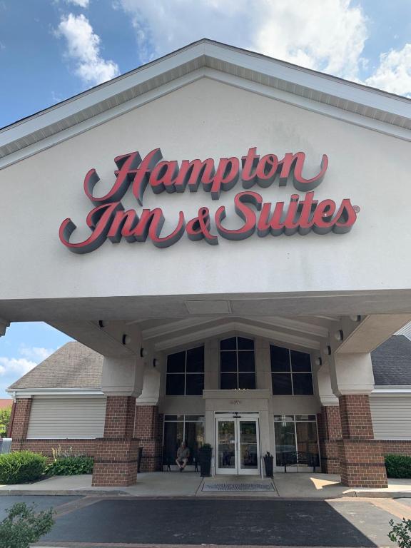 Hampton Inn & Suites Scottsburg - main image