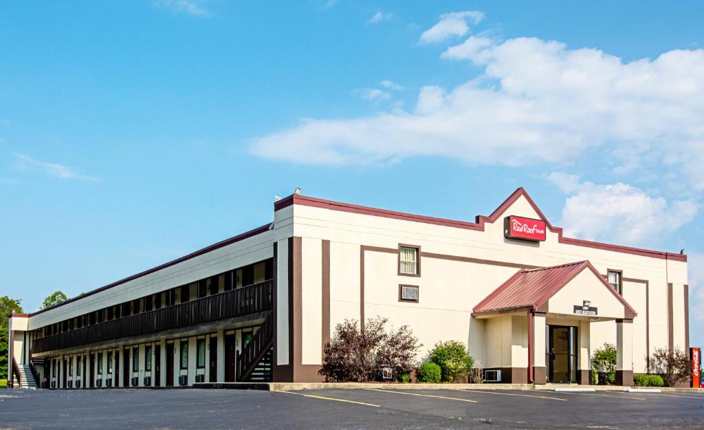 Red Roof Inn Scottsburg - main image