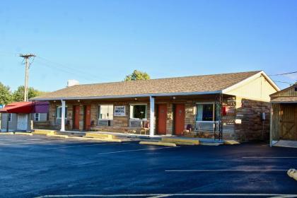 Campbell's Motel Scottsburg - image 10