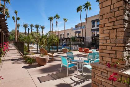 Hampton Inn & Suites Scottsdale On Shea Blvd - image 3