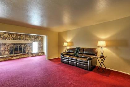 Scottsdale Home with Patio and Pool 4Mi to Papago Park - image 12