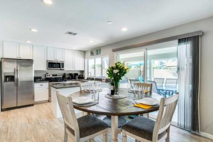 Modern Getaway with Pool about 2 Mi to Kierland Commons! - image 15