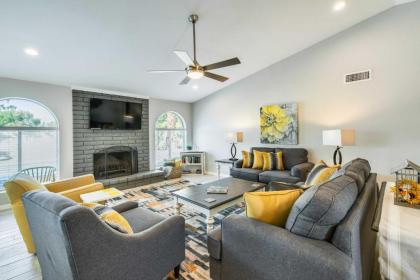 Modern Getaway with Pool about 2 Mi to Kierland Commons! - image 2