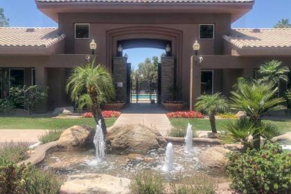 Upscale Condo with Pool Access and Near Golfing! - image 8