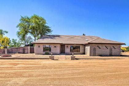 Horse-Friendly Oasis with Luxurious Interior and Pool! - image 2