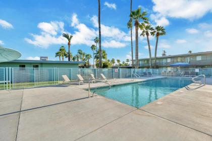 Modern Contemporary OT Scottsdale with Heated Pool - image 8