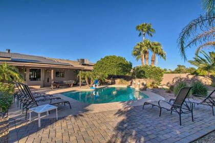 Luxe Desert Oasis with Putting Green and Hot Tub! - image 10