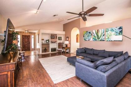 Fountain Hills with Heated Pool and Amazing Views! - image 4