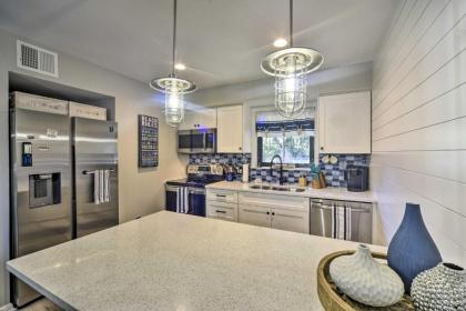 Modern Resort Retreat Near Seabrook Beach! - image 7