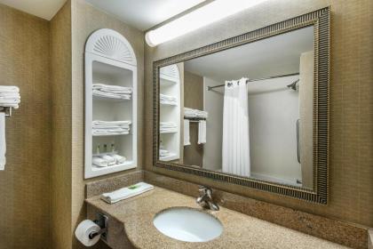 Holiday Inn Express Hotel & Suites Hampton South-Seabrook an IHG Hotel - image 2