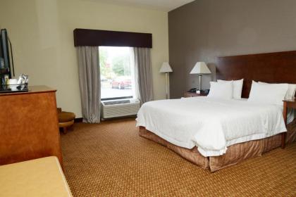 Hampton Inn Seaford - image 10