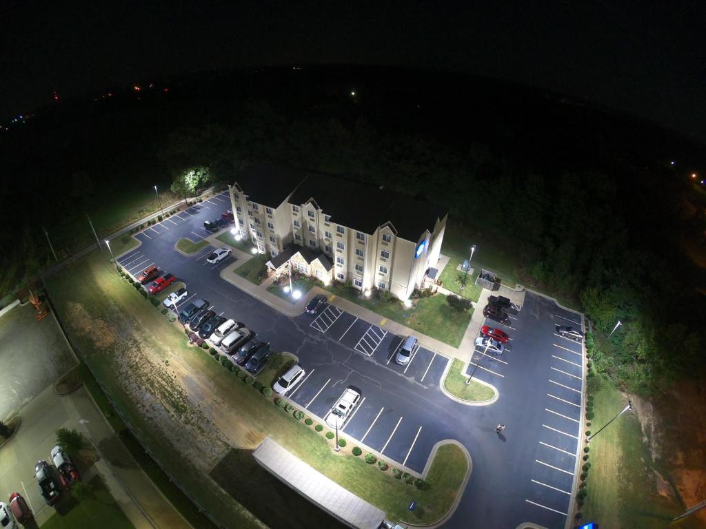 Microtel Inn & Suites by Wyndham Searcy - image 2