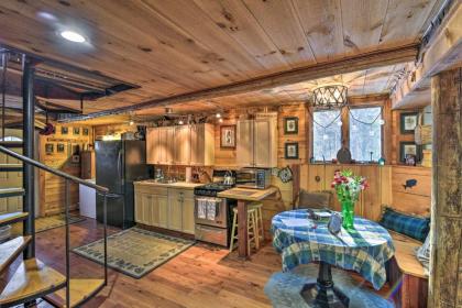 Rustic Searsport Cabin Loft and Sunroom on 10 Acres - image 12