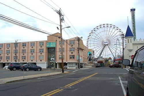 Aztec Ocean Resort - main image