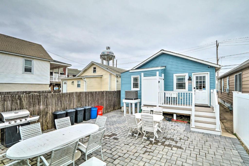 Beach Retreat with BBQ Patio and Outdoor Shower! - image 5