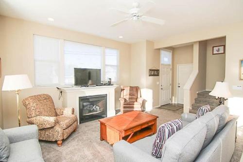 Seaside Vacation Rental - image 2