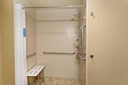 Hampton Inn and Suites Seattle - Airport / 28th Avenue - image 10