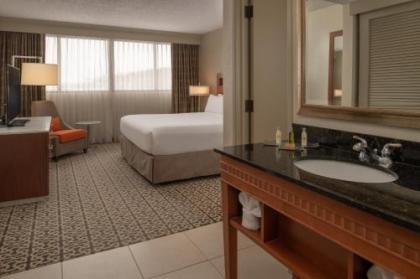 DoubleTree Suites by Hilton Seattle Airport/Southcenter - image 4