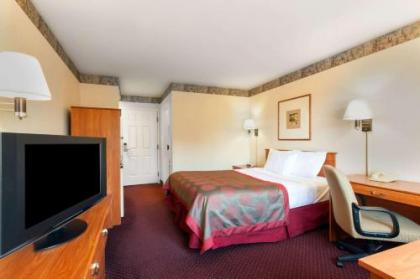 Ramada by Wyndham SeaTac Airport North - image 2