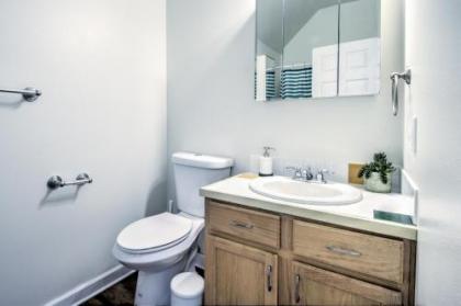 Renovated Bright 1 BR in the heart of Capitol Hill – APT B - image 4