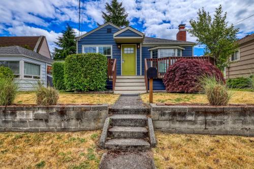 Alki Beach House - main image