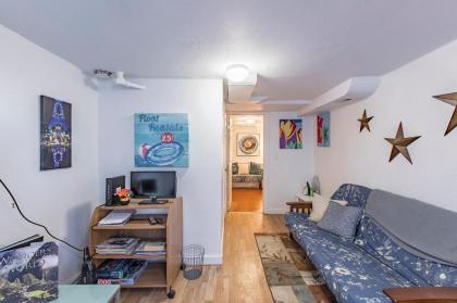 Seattle Urban Village- Unit B- Lago Vista- Lake Union- Sleeps 6 - image 5