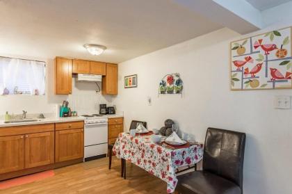 Seattle Urban Village- Unit B- Lago Vista- Lake Union- Sleeps 6 - image 6