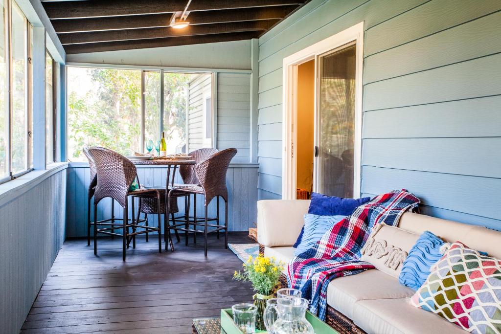 Cozy Country Cottage In Sebastopol Cottage - image 2