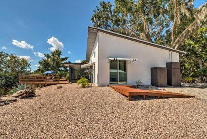 Modern Lakefront Retreat 5 Mins to Sebring Raceway - image 6