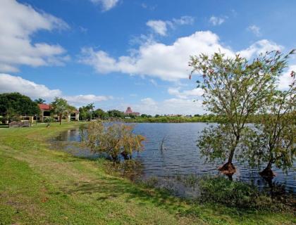 Peaceful Florida Villa Along Little Lake Jackson - One Bedroom Villa #1 - image 7