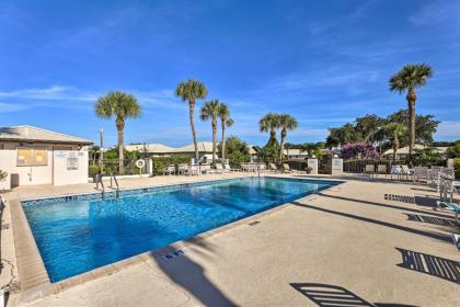 Sunny Sebring Villa with Screened Porch and Grill - image 2