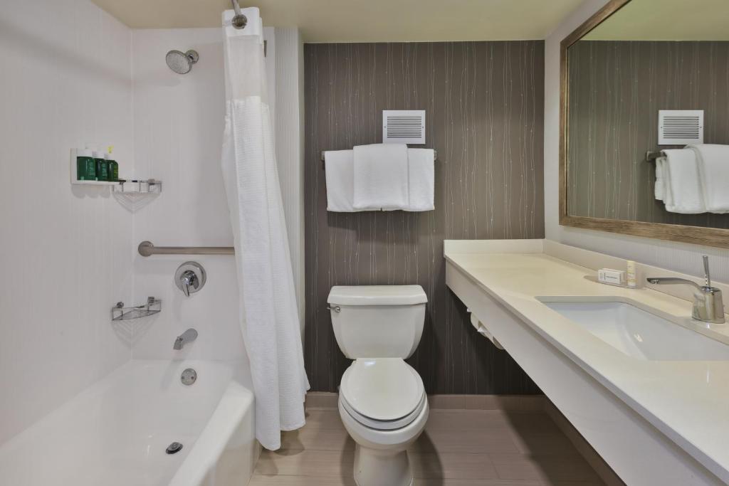 Courtyard by Marriott Secaucus Meadowlands - image 3