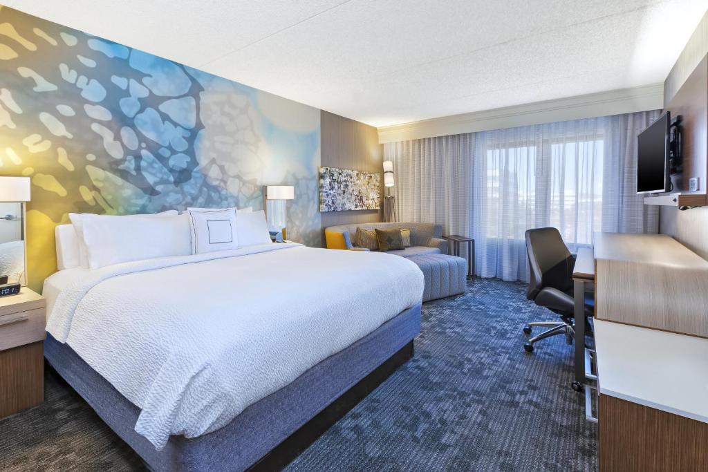 Courtyard by Marriott Secaucus Meadowlands - image 6