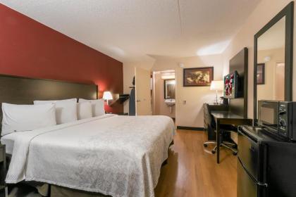 Red Roof Inn PLUS+ Secaucus - Meadowlands - image 10