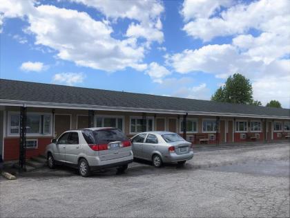 Budget Inn - image 12