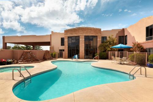 Hampton Inn Sedona - image 4