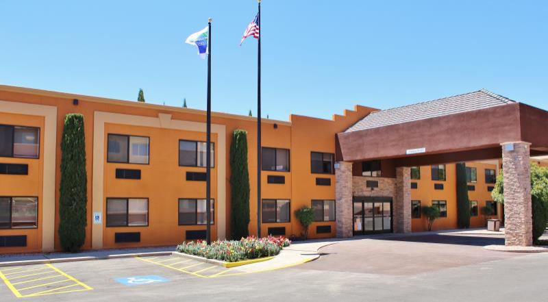 Holiday Inn Express Sedona - Oak Creek an IHG Hotel - main image