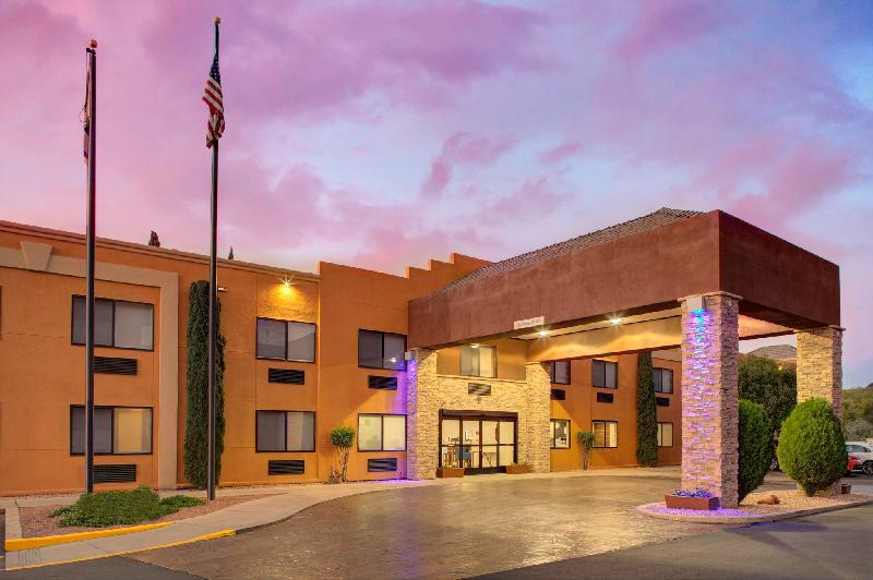 Holiday Inn Express Sedona - Oak Creek an IHG Hotel - image 3