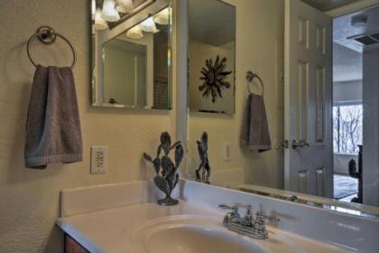 South Sedona Condo with Pool Access - Walk to Shops! - image 2