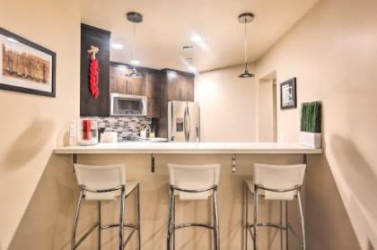 Modern Sedona Studio with Patio Walk to Trails! - image 2