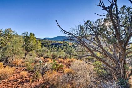 2-Acre Sedona Casita with Deck and Red Rock Views! - image 8