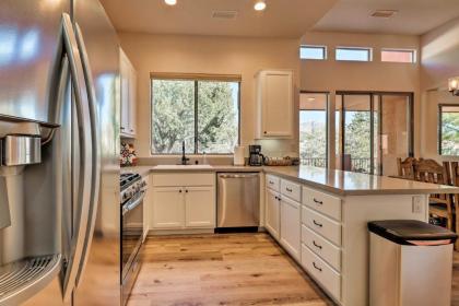 Luxury Sedona Living Remodeled with Red Rock Views! - image 10