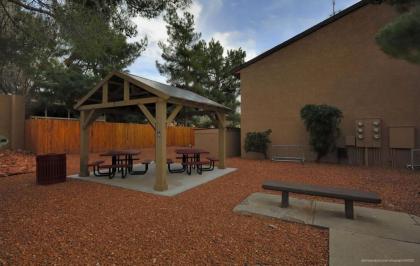 Red Rock Retreat 1BR by Casago - image 6