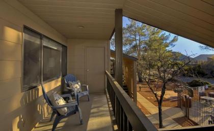 Red Rock Retreat 1BR by Casago - image 9