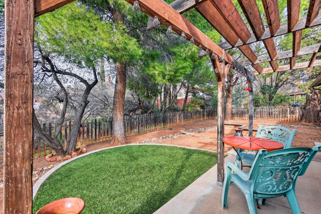 Pet-Friendly Oak Creek Home By Bell Rock and Sedona! - main image