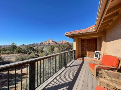 Awe-Inspiring Red Rock Views!! - image 4