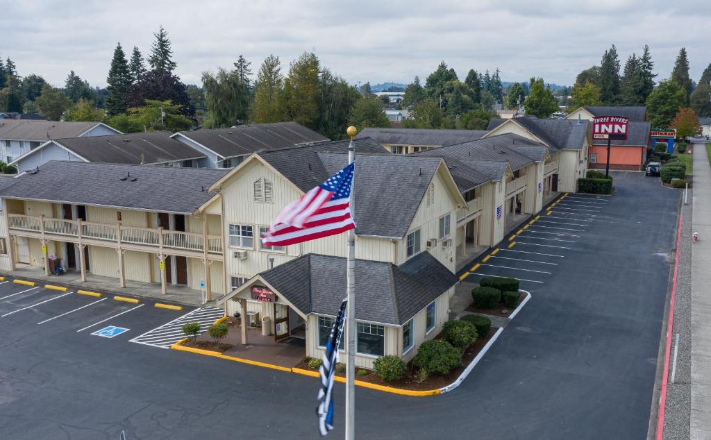 Three Rivers Inn Sedro Woolley - main image